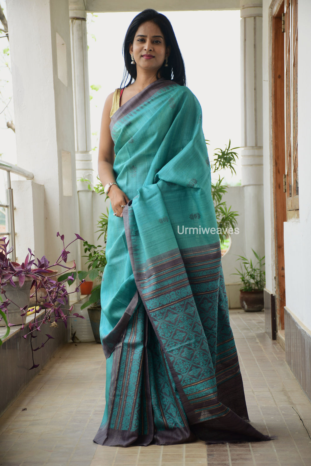 I AM DIVINE : Phoda Kumbha Jala Saree with Patli design