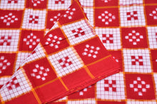 Load image into Gallery viewer, Yashaswini : Sambalpuri Pasapali Handloom Fabric - Urmiweaves
