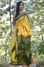 Load image into Gallery viewer, Jayalalita- Vidarbha Tussar Silk Saree | Urmiweaves
